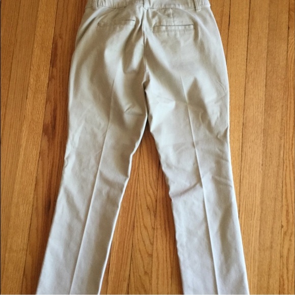 Christopher & Banks Slimming Kahki Pants Slacks Size 6P - Picture 5 of 8